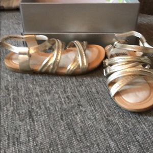 Stuart wietzman girls size 10